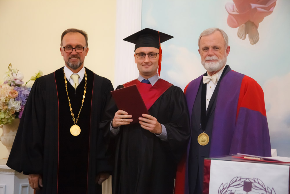 2 ноября 2019 года в Санкт-Петербургской евангелической Богословской Академии состоялась торжественная Градуация наших выпускников!_9